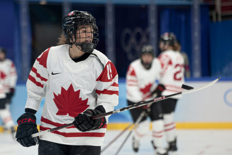 Mélodie Daoust announces her retirement