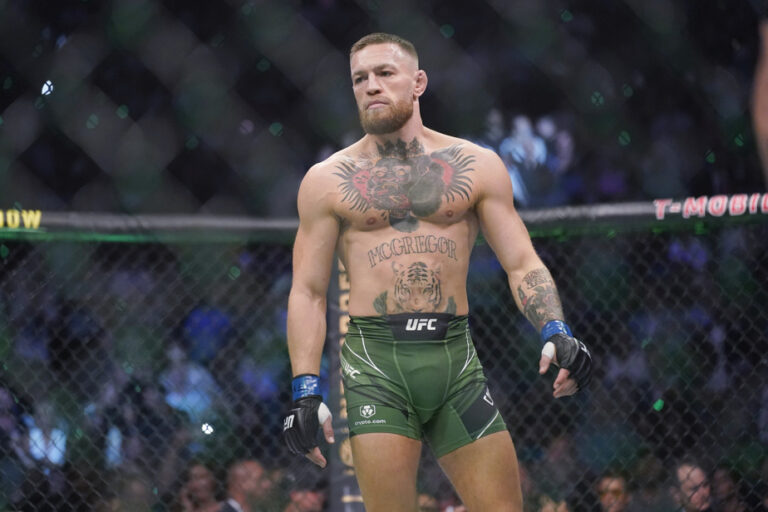 Mixed martial arts |  Injured Conor McGregor must postpone his return to the UFC