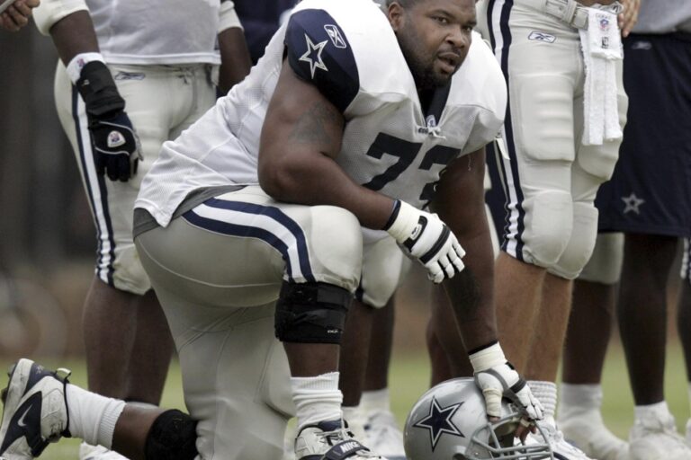 NFL |  Cowboys legend Larry Allen dies at 52