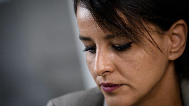 Najat Vallaud-Belkacem denounces “an unbearable trial of disloyalty” made through her “to millions of French people”