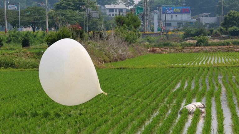 North Korea again sends hundreds of garbage-filled balloons to South Korea