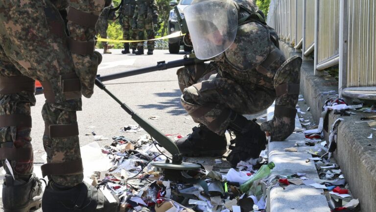 North Korea sends new balloons filled with garbage