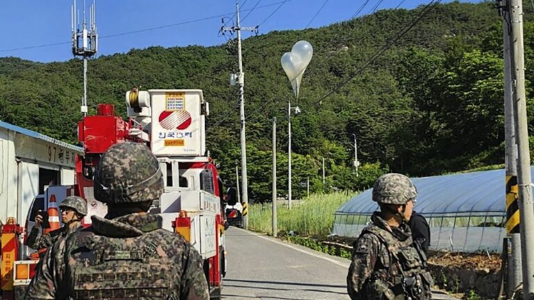 North Korea sends trash balloons to South Korea again