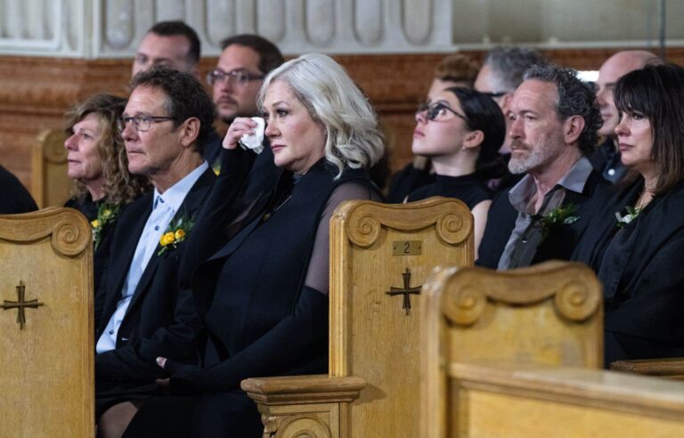 Rain of tributes at the national funeral of the little king, Jean-Pierre Ferland