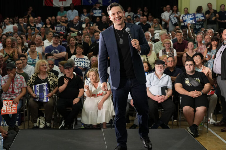 Rally in Westmount |  Protesters interrupt Pierre Poilievre’s seduction operation