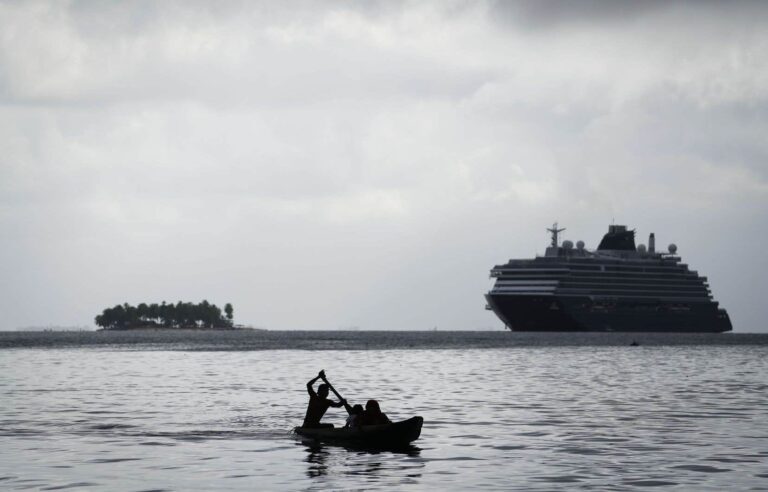 Rising sea levels in Panama force evacuation of 300 indigenous Guna families