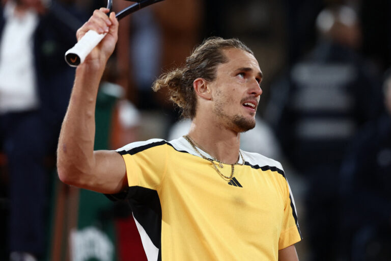 Roland-Garros |  Alexander Zverev defeats Alex De Minaur and advances to the semi-final