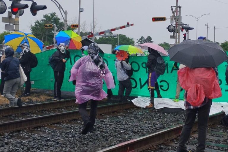 Saint-Bruno-de-Montarville | Pro-Palestinian protesters blocked a railway line