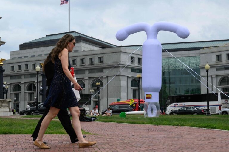 Senate |  Republicans block bill on access to contraception