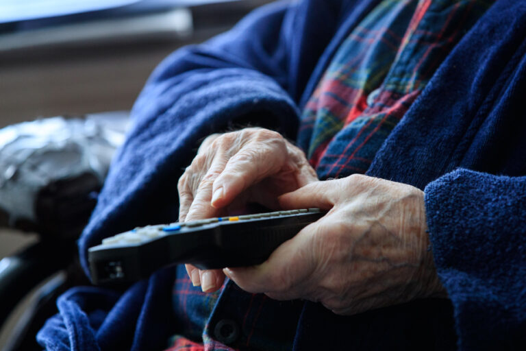 Seniors at the heart of a dispute between Quebec and Ottawa