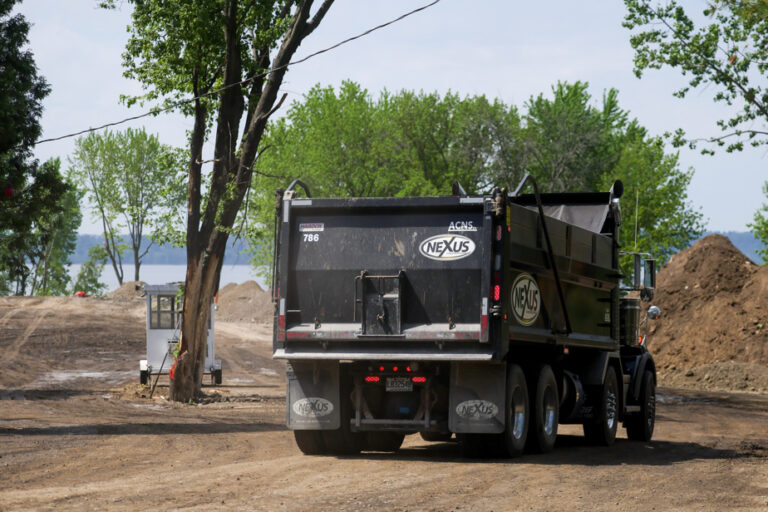 Soil spills cause serious tensions in Kanesatake