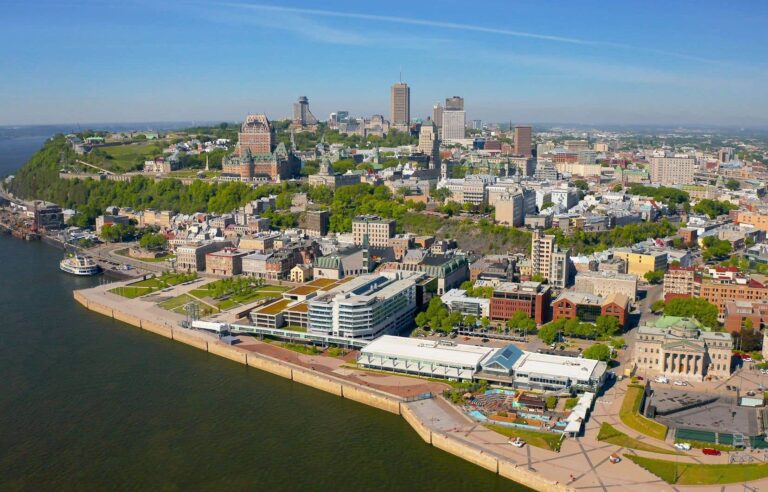 Spread out Quebec City without resorting to urban sprawl