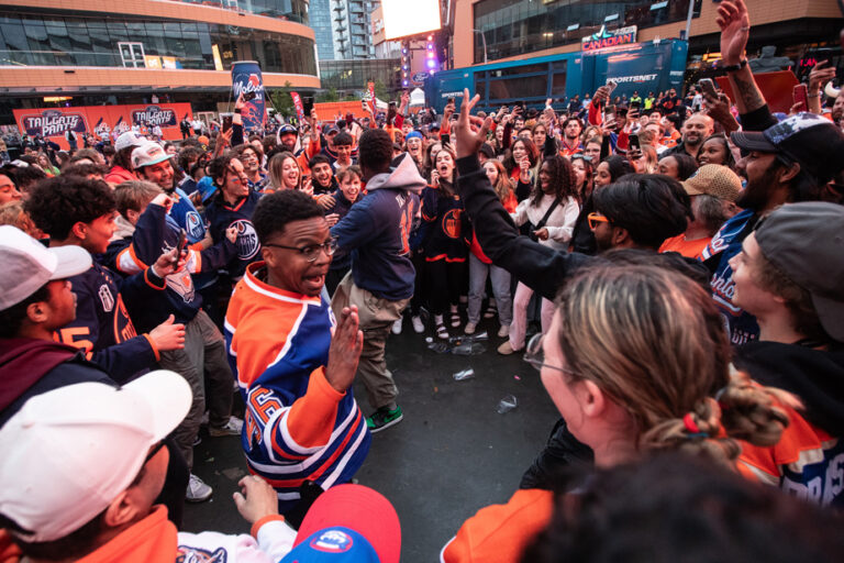 Stanley Cup Final |  Oilers fans dream of a historic comeback