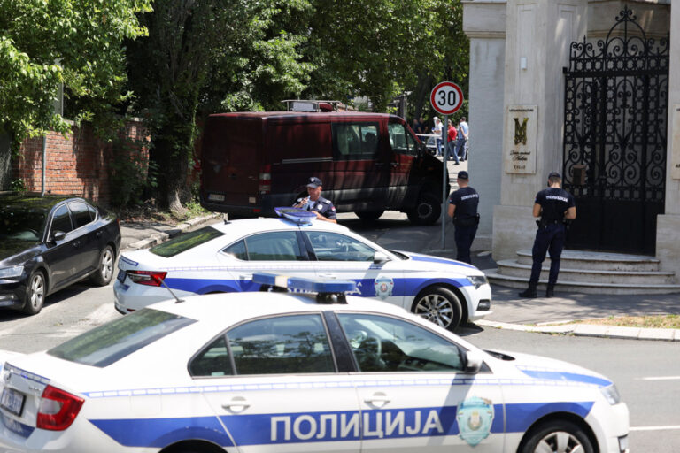 “Terrorist” attack in Serbia |  Assailant injures police officer outside Israeli embassy in Belgrade