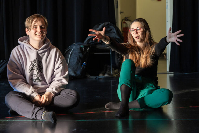 The Horde at the Center du Théâtre d’Aujourd’hui |  A bridge between spectators and creators