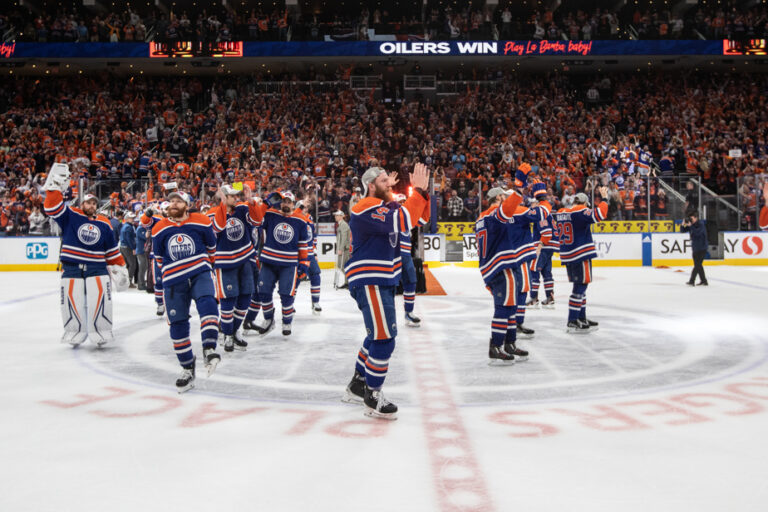 The Oilers return to the final, to the delight of fans around the world