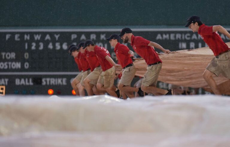 The final game of the series between the Blue Jays and the Red Sox postponed by rain