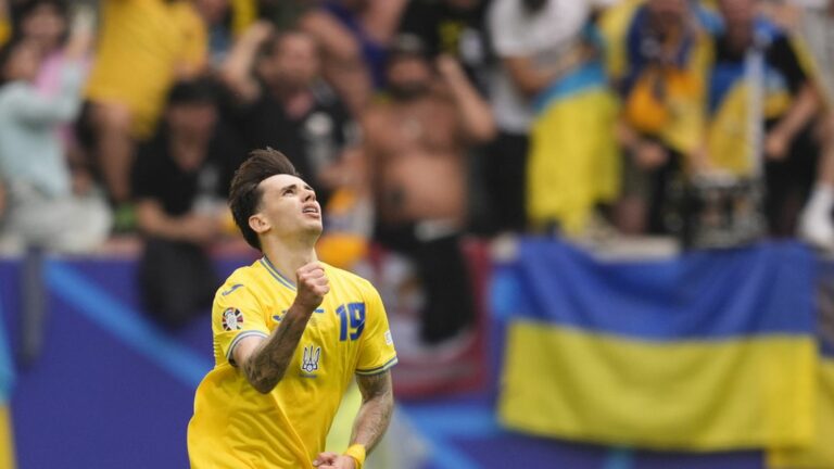 Ukraine wins against Slovakia and relaunches for qualification in the round of 16