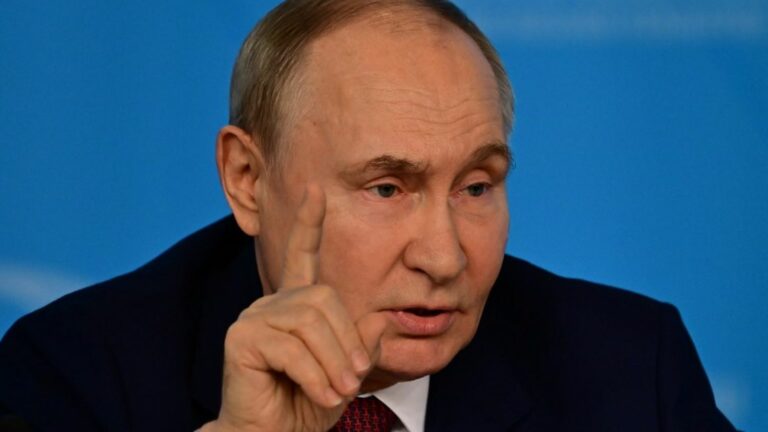 Vladimir Putin conditions peace negotiations on the withdrawal of Ukrainian troops in four regions