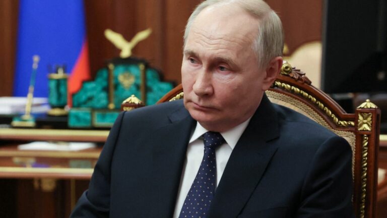 Vladimir Putin threatens to deliver weapons to third countries to strike Western interests