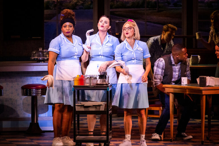 Waitress Review |  The difficult recipe for happiness