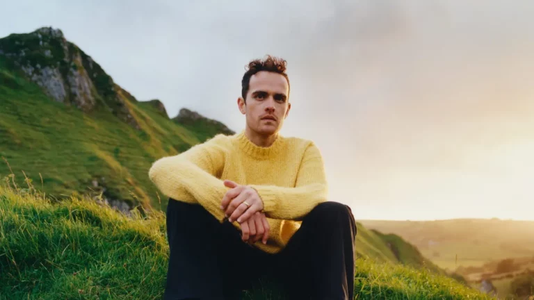 With “The Loop”, Jordan Rakei evolves and sublimates his music