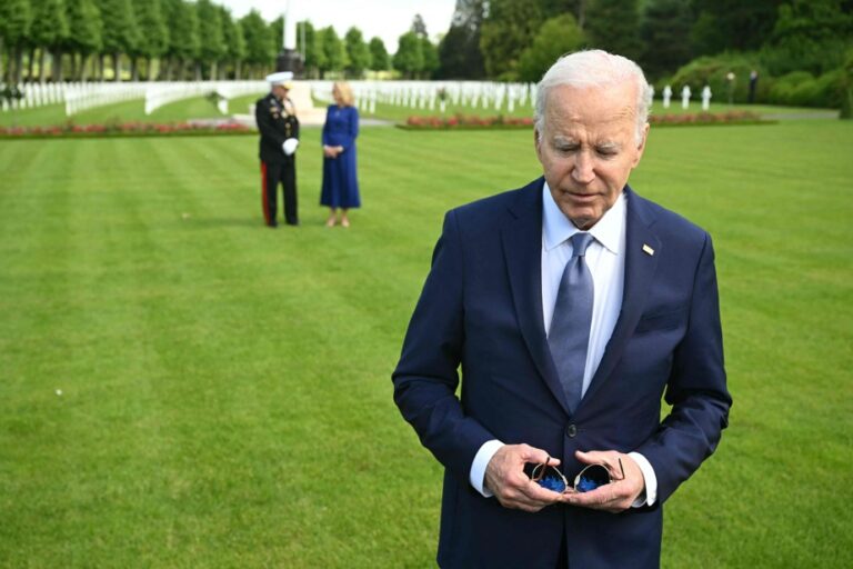 World War I |  Biden pays tribute to American soldiers killed in France