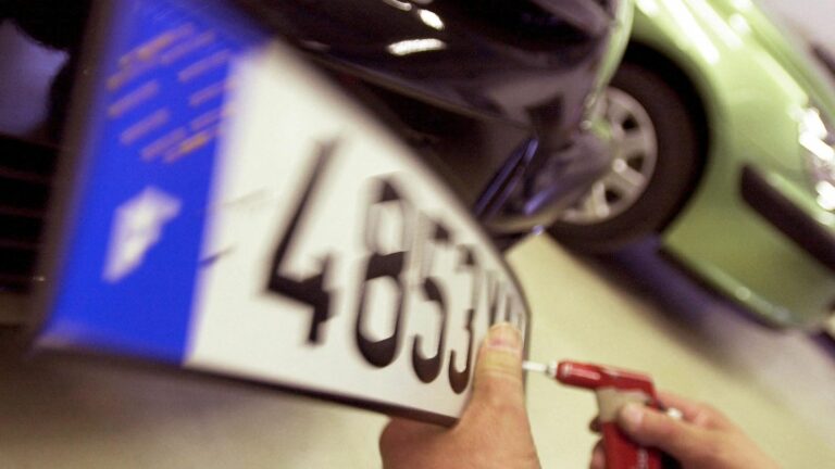 a bill tabled to fight against the “double” number plate scam