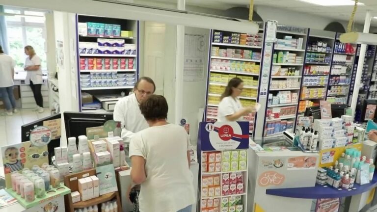 antibiotics delivered without a prescription in pharmacies from this Wednesday