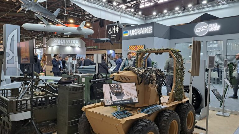 at the Eurosatory exhibition, Ukraine presents its drones “to attract attention”