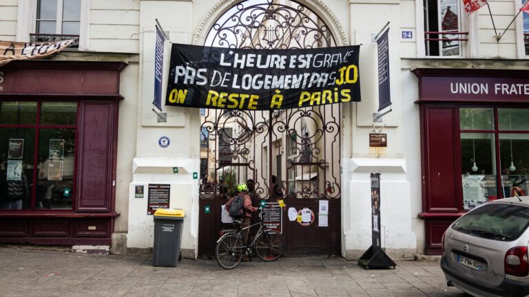 more than 5,200 migrants were moved from Île-de-France to other regions