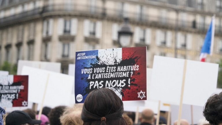 new rally against anti-Semitism in Paris