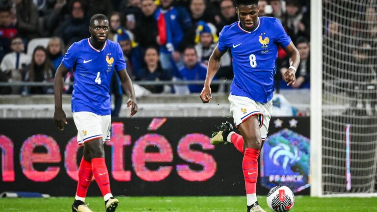 the Blues must win to finish first… Follow and comment on the last French group match