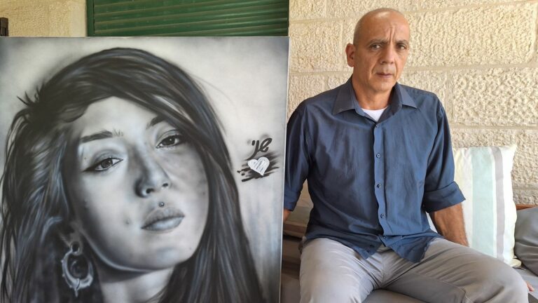 the anger of the father of Shani Louk, this young Israeli woman killed on October 7 by Hamas