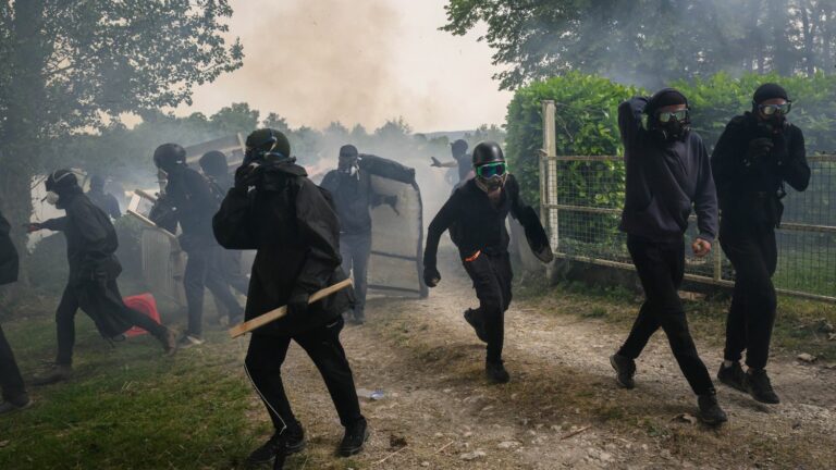 the demonstration against the A69 motorway turns into a confrontation