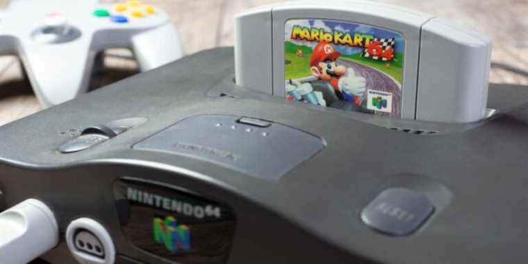 Modder fabrique une console portable Nintendo 64