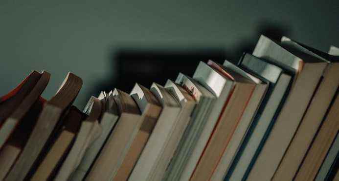 15 astuces pour organiser les livres et les étagères