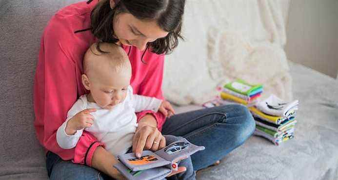 24 livres en tissu câlin pour bébés et tout-petits