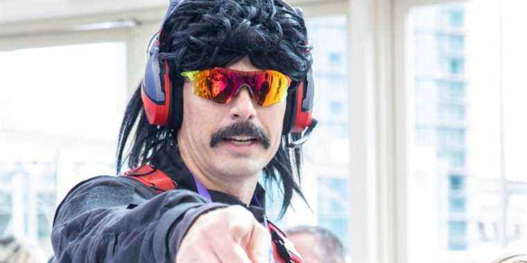 Dr Disrespect dit que seuls les « cafards » et les « idiots au chômage » jouent toujours à Call of Duty : Warzone