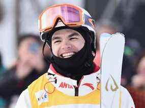 Kingsbury célèbre le deuxième jour de la Coupe du monde de ski acrobatique FSI masculine Tazawako le 24 février 2019 à Senboku, Akita, Japon.