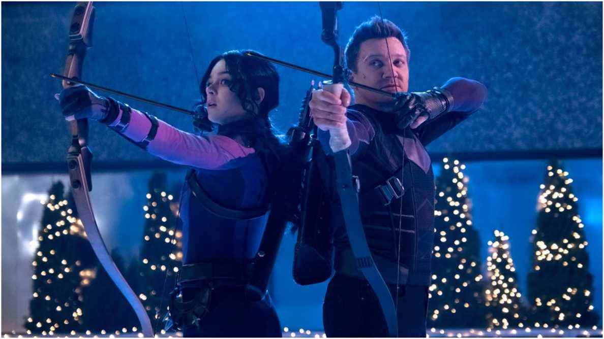 Hawkeye: Inside Marvel's Christmas Adventure avec Jeremy Renner, Hailee Steinfeld et Rhys Thomas 
