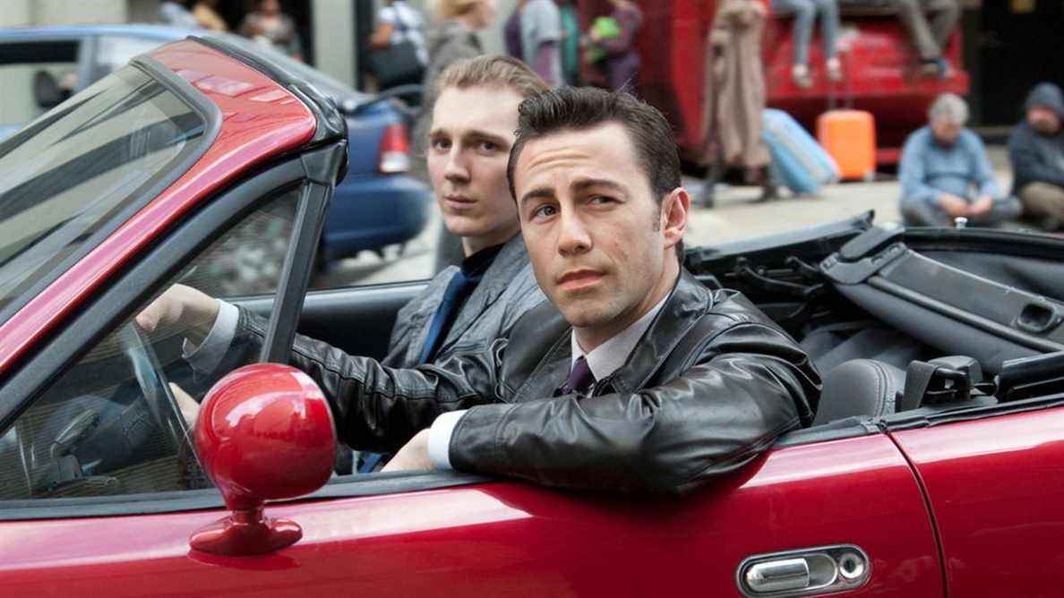 Joe (Joseph Gordon-Levitt) et Seth (Paul Dano) dans Looper