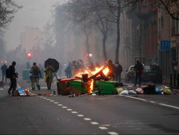 La manifestation contre les restrictions du coronavirus devient violente à Bruxelles