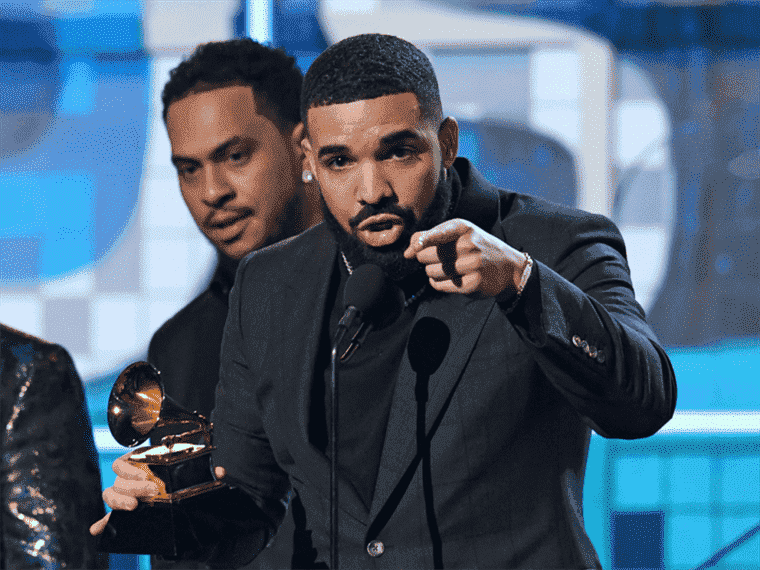 Drake continue de se chamailler avec les Grammys, retire ses nominations 2021