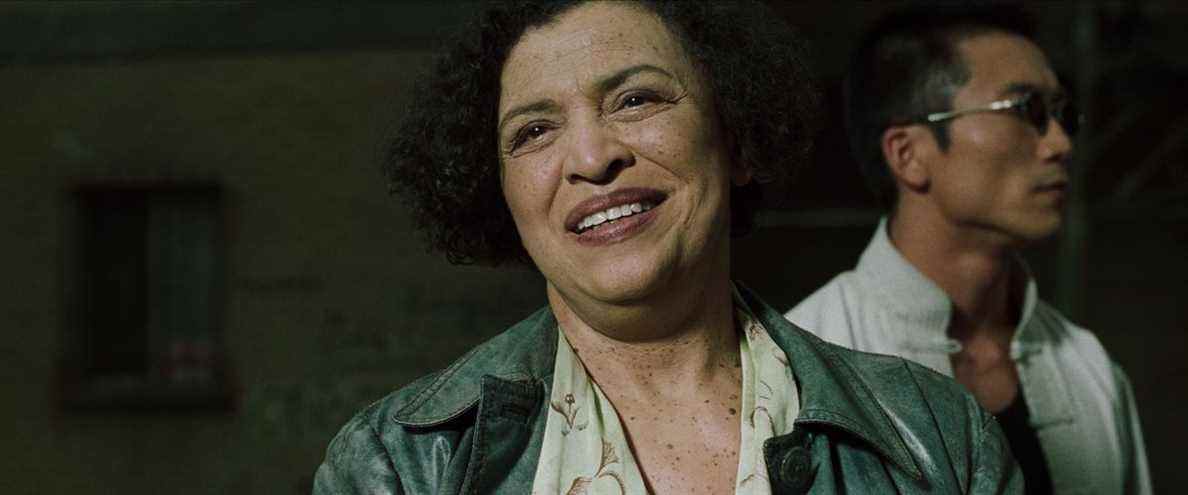 Gloria Foster dans le rôle de l'Oracle dans Matrix Reloaded