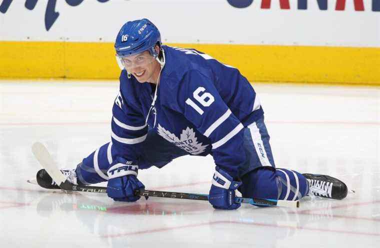 La star des Leafs, Mitch Marner, manquera « trois à quatre semaines »: Keefe