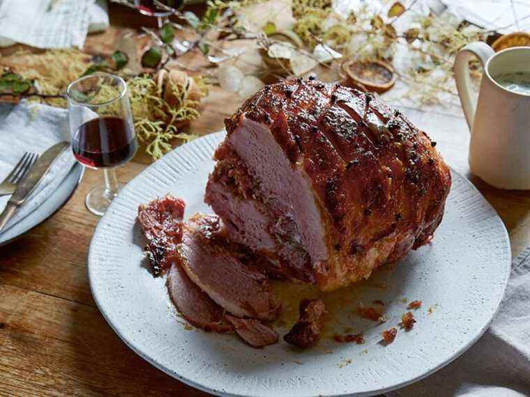 Cuisinez ceci : Jambon glacé de Noël aux clémentines et clous de girofle de Sea & Shore