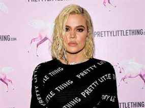 Khloé Kardashian assiste à la soirée d'ouverture du bureau de PrettyLittleThing LA le 20 février 2019 à Los Angeles.