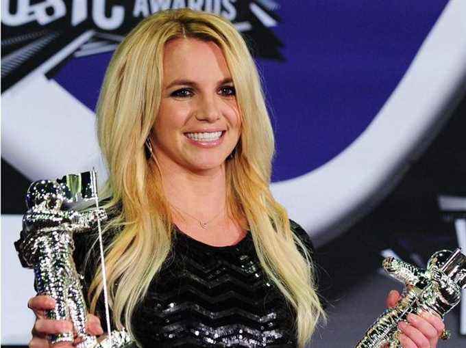 Britney Spears a le pouvoir d’exécuter des documents en tant que « femme indépendante » pendant que les procédures judiciaires se poursuivent