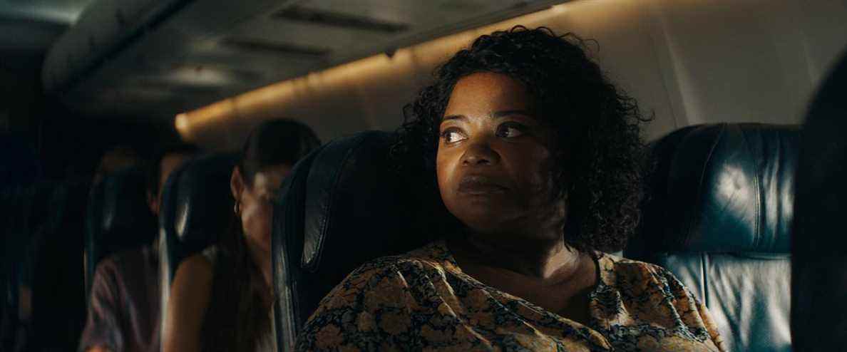 Octavia Spencer assise dans l'ombre